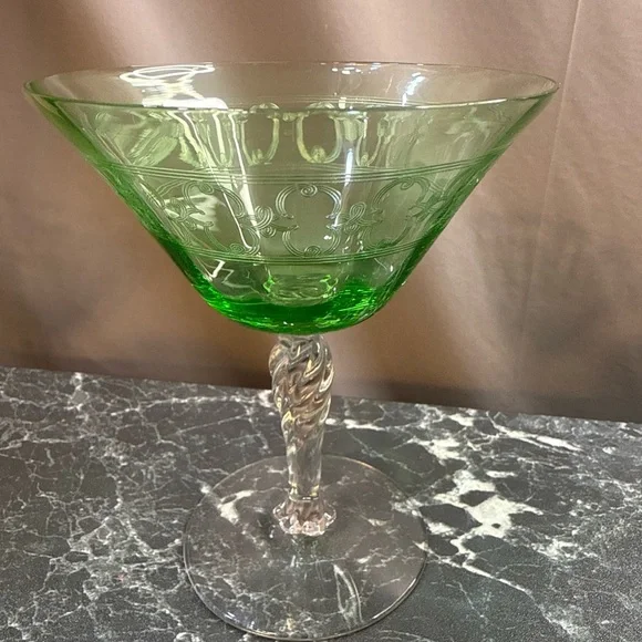 Fostoria Versailles 2 LIQUOR COCKTAIL Glass 5" And 3 Wine Glass 7” Lot Glow Gla - Picture 5 of 12
